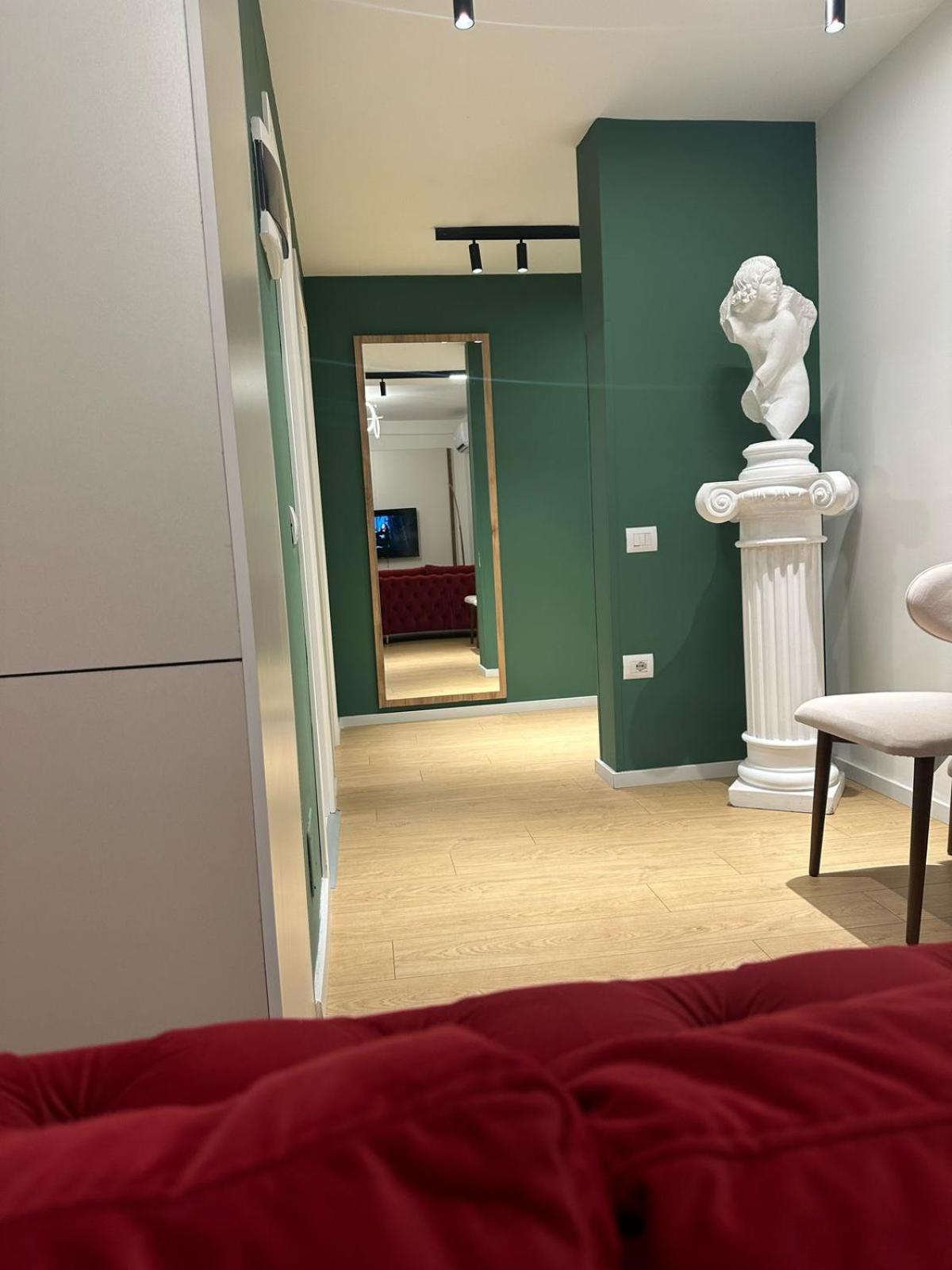 Bazar Apartment *