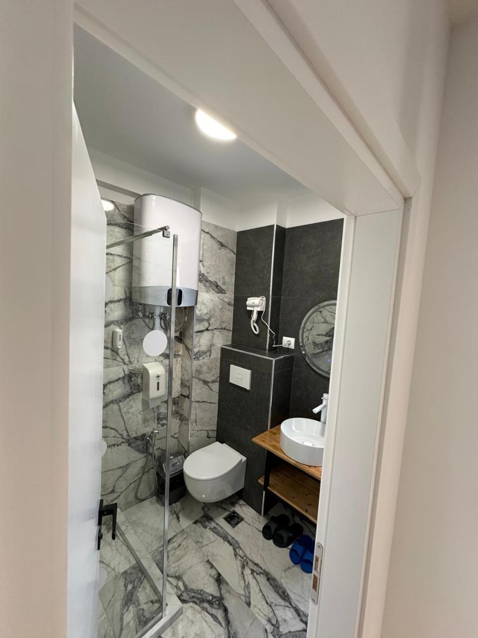Bazar Apartment Tirana